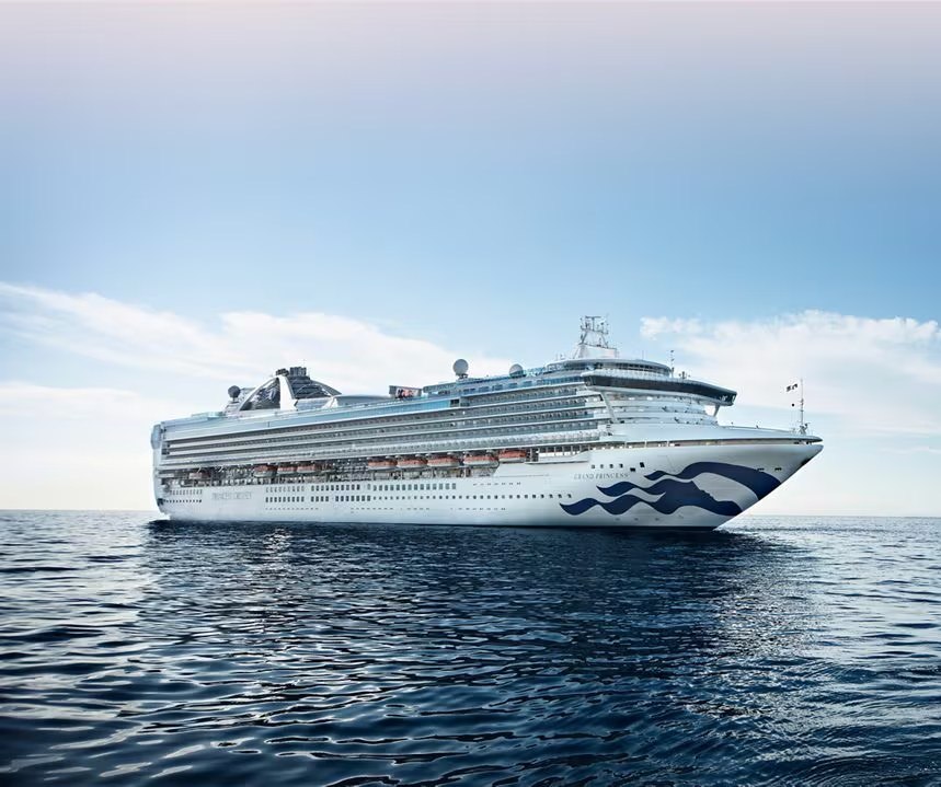 Discover Paradice Southern Caribbean Cruise & Puerto Rico Stay From: £2579pp 8 490064096 10164678142499688 4735232246363675585 n 1 Louise and Scott at Hays Travel
