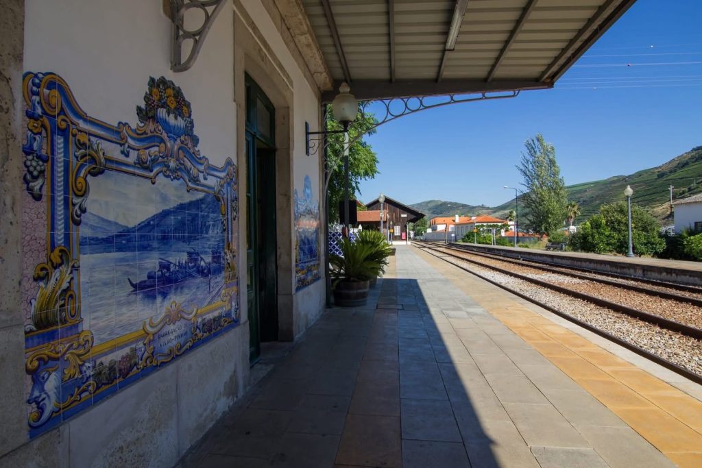 7 Unforgettable Train Journeys Through Portugal's Douro Valley -Book Now! 5 493723891 3873204916343272 8812338648791593756 n Louise and Scott at Hays Travel