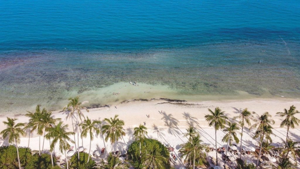 Amazing Price Busting 10 Reasons to Book Your Thailand holiday deal in 2025 9 494117335 680053528080006 8526079561396086824 n Louise and Scott at Hays Travel
