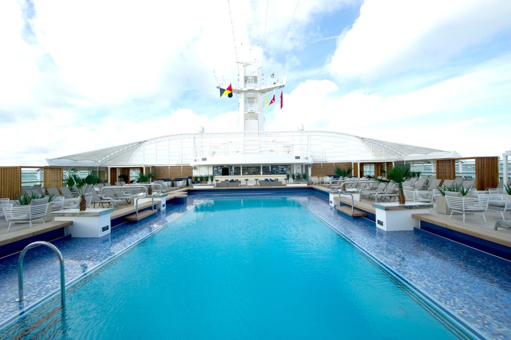 🚢 1. Why Cruises from Southampton Are Stress-Free Amazing no stress travel🚢 4 494516542 1091342559695240 2390031306041498371 n 1 Louise and Scott at Hays Travel