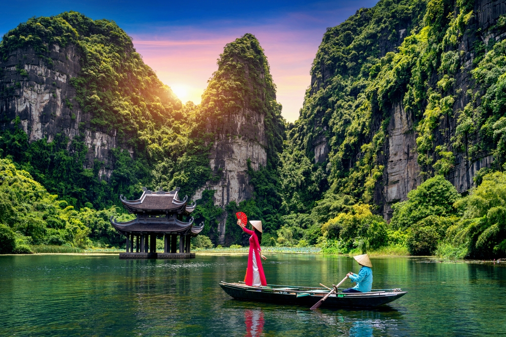 Amazing 12 Nights Vietnam: Discover Hanoi, Da Nang & Hoi An 4 494680120 1105795241584708 4189475226827564455 n Louise and Scott at Hays Travel