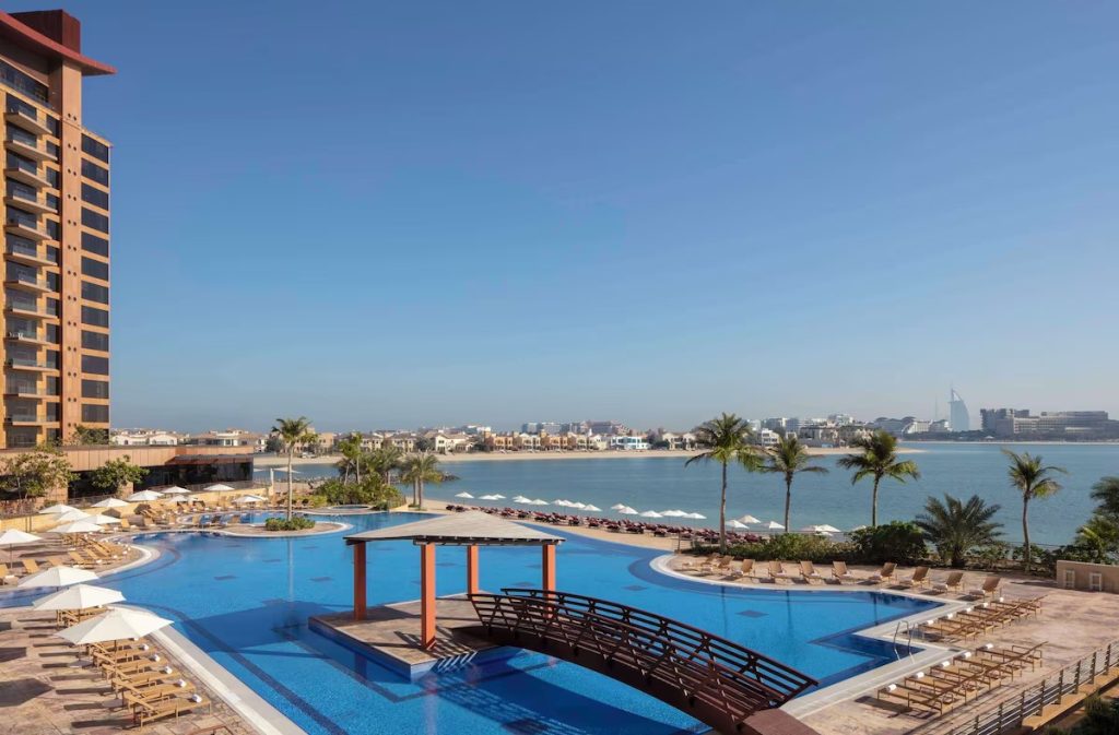 Dubai Holidays: Save 35% & Enjoy a Free Half Board Upgrade 5 495090166 10164804858739688 4937055240763720858 n Louise and Scott at Hays Travel
