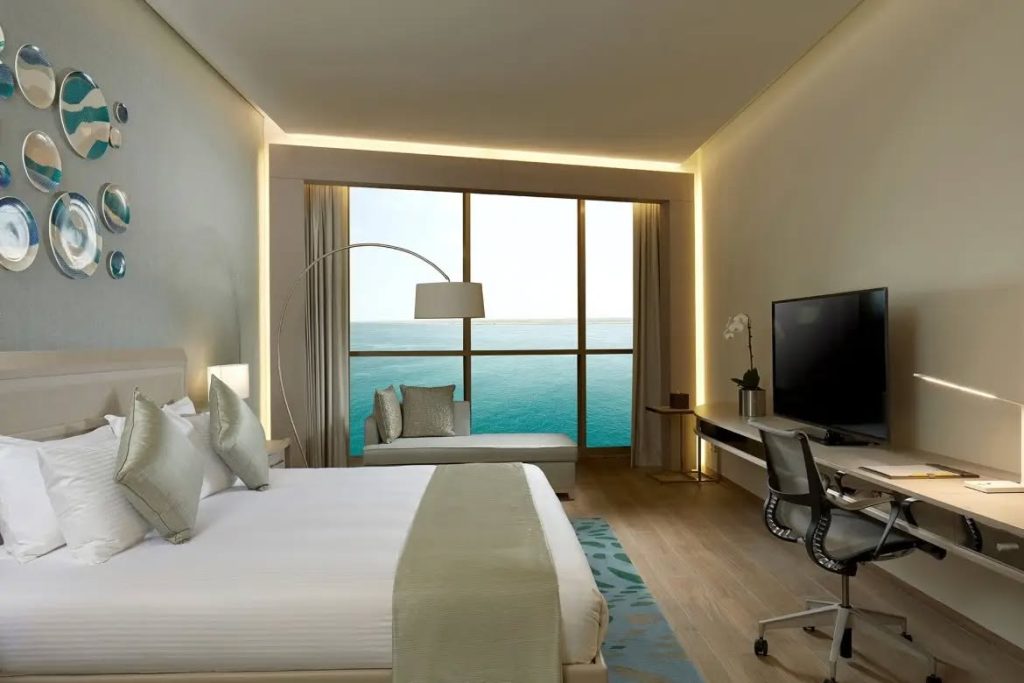 Amazing Twin Centre Abu Dhabi & Maldives 2026: 10 Nights of Luxury From £2590pp 8 495142805 10164781667279688 5458964425670580672 n Louise and Scott at Hays Travel