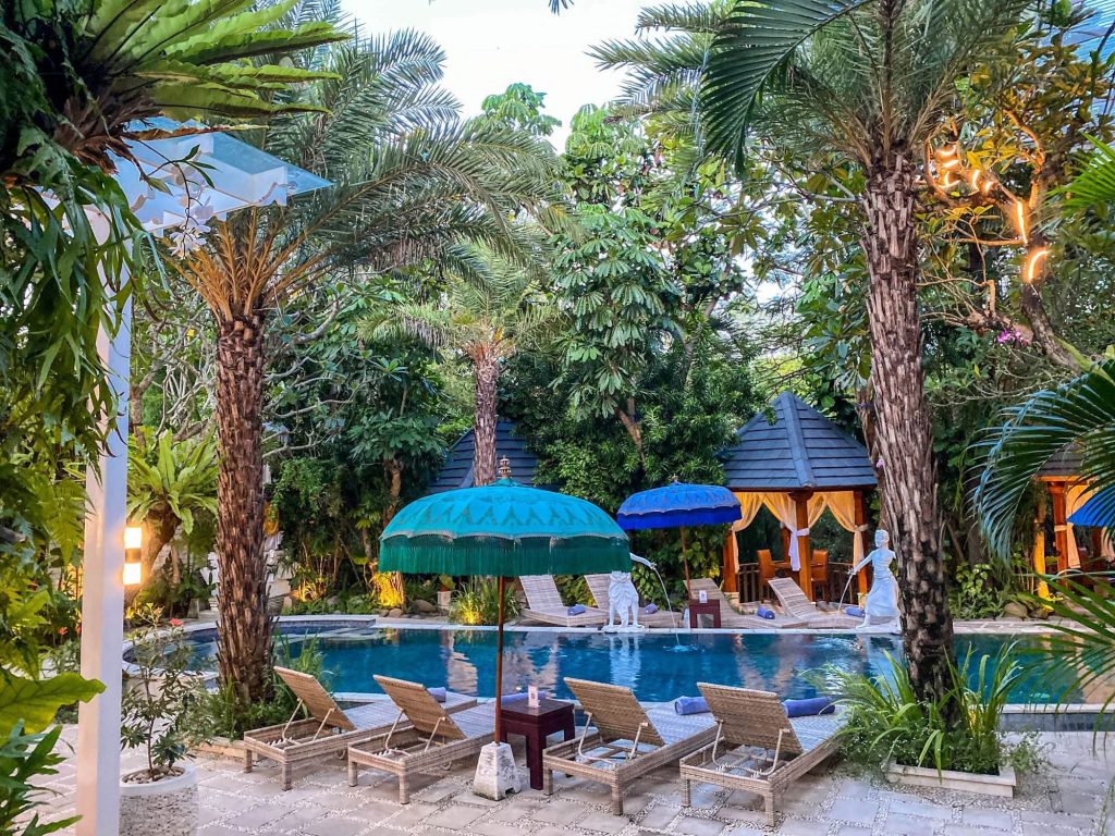 Beautiful Bali: 14 Nights from £999pp – Paradise Awaits 2 495277263 2059027487939757 7699105413273947378 n Louise and Scott at Hays Travel