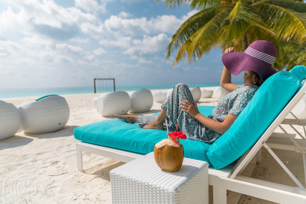 Amazing Twin Centre Abu Dhabi & Maldives 2026: 10 Nights of Luxury From £2590pp 9 495380623 10164781667429688 2891980887739186758 n Louise and Scott at Hays Travel