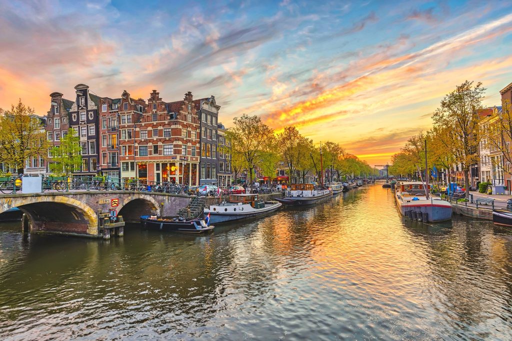 Luxury Travel Escape to the delightful Dutch Bulb Fields Springtime Colours From £905pp 7 497021003 3893868700943560 3609426596166035500 n 1 Louise and Scott at Hays Travel