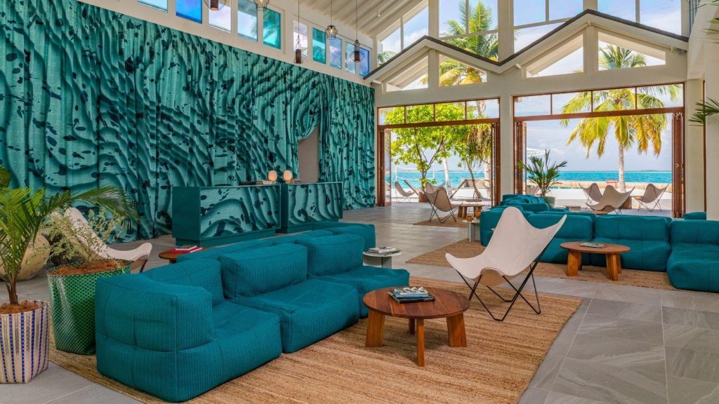 5 Top Reasons to Book an amazing Bangkok & Maldives Twin-Centre from £3,679 per person 11 497580301 683291777756181 5641788102955062766 n Louise and Scott at Hays Travel
