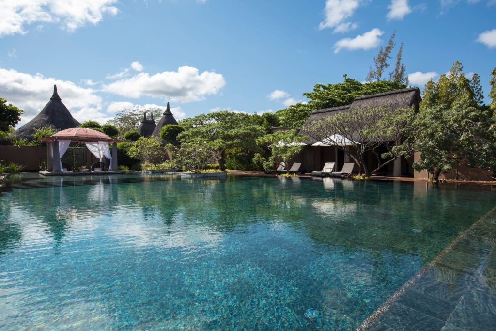 Save an amazing 40% off accomodation at Trou Aux Biches Beachcomber. 3 499790911 10236481160549707 6753869462505230893 n Louise and Scott at Hays Travel