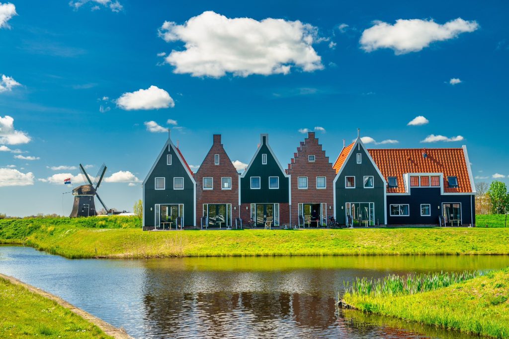 Luxury Travel Escape to the delightful Dutch Bulb Fields Springtime Colours From £905pp 11 500070879 3893868720943558 5903534084339735979 n 1 Louise and Scott at Hays Travel