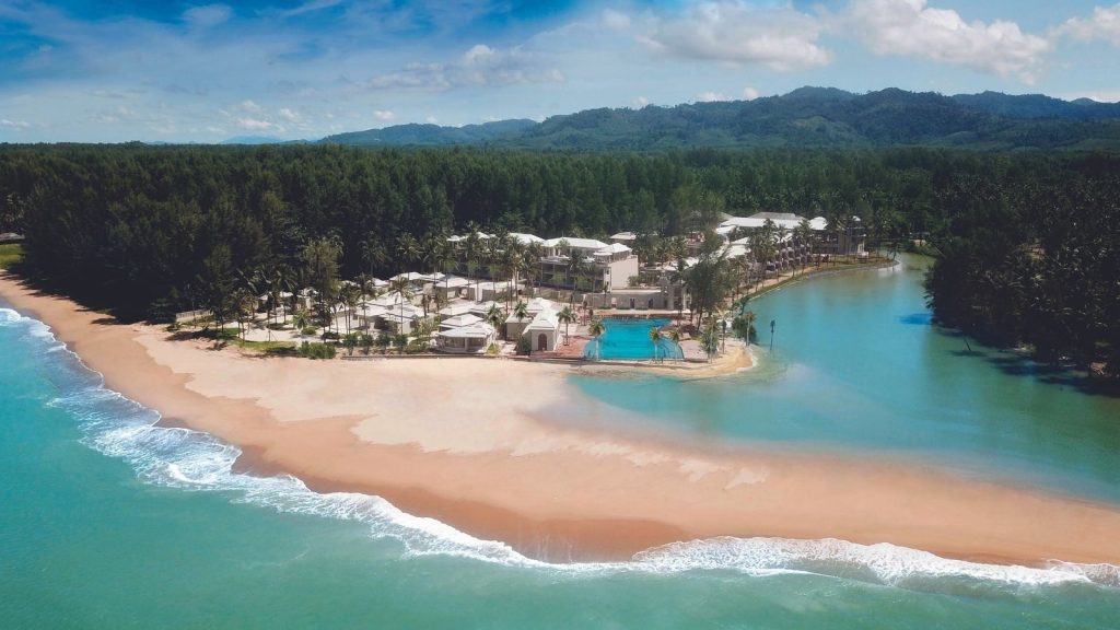 Amazing Luxury Travel Holidays: Thailand & Elephant Hills from £2,585pp 9 500086037 687592943992731 3978332491479762434 n 1 Louise and Scott at Hays Travel
