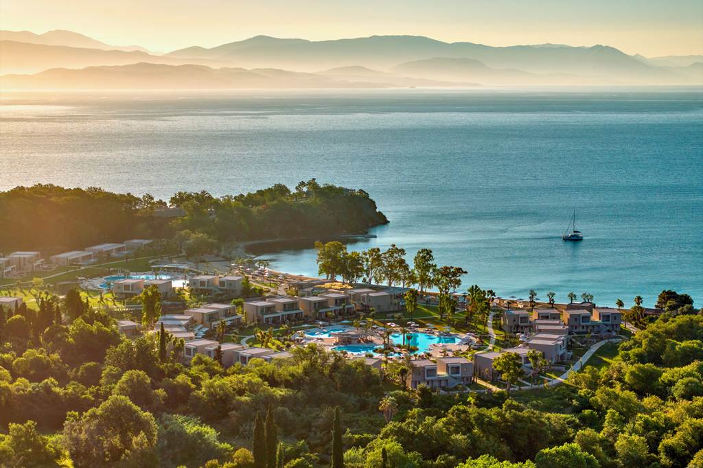 Discover why booking Jet2 Holidays through Louise & Scott at Hays Travel is the savvy traveller's choice. 8 CFU 84203 Ikos Odisia 0923 03 Louise and Scott at Hays Travel