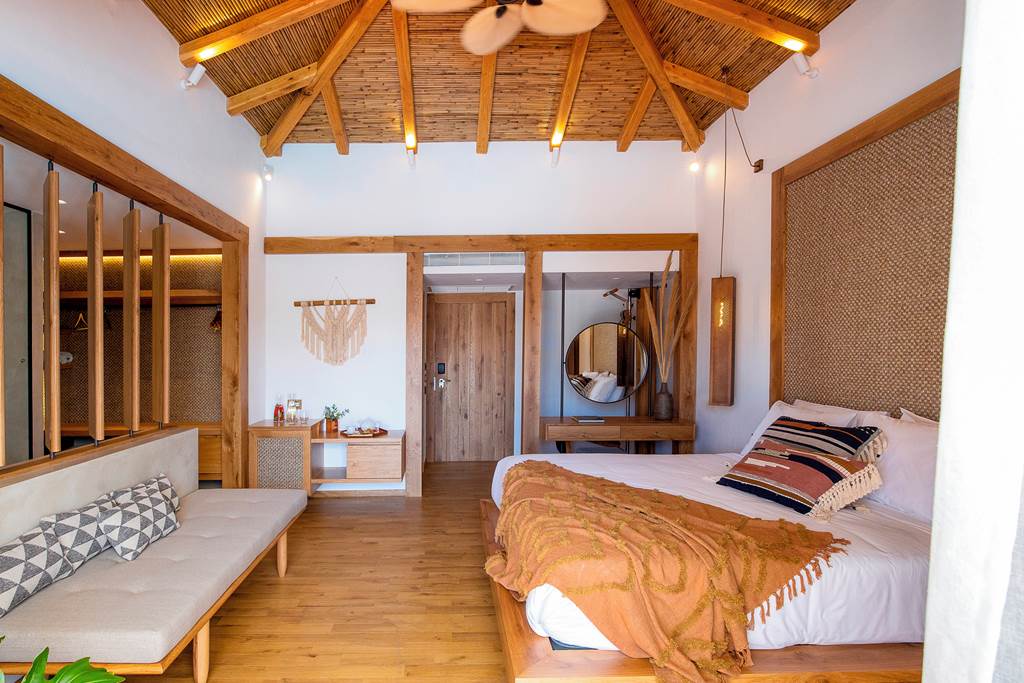 Jet2 Holidays Indulgent Escapes to Unforgettable Stella Island Luxury Resort & Spa From £2,367 9 Louise and Scott at Hays Travel