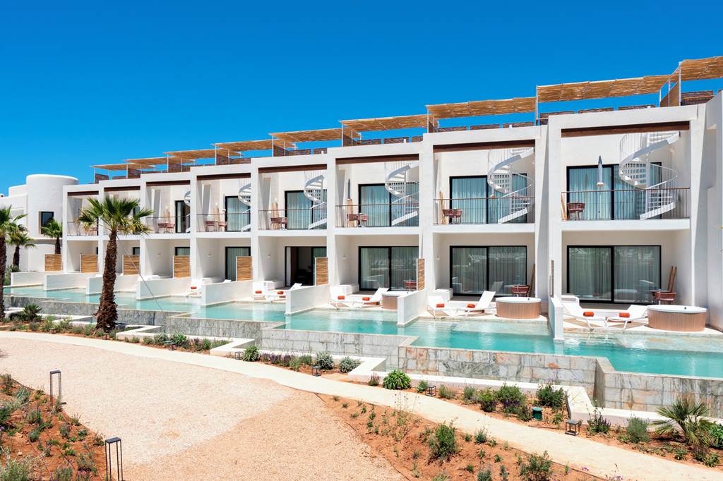 The Ultimate Adults-Only Escape to TRS Ibiza Hotel with Jet2 Holidays from £1,617pp 5 IBZ 83112 TRS Ibiza Hotel 0622 09 Louise and Scott at Hays Travel