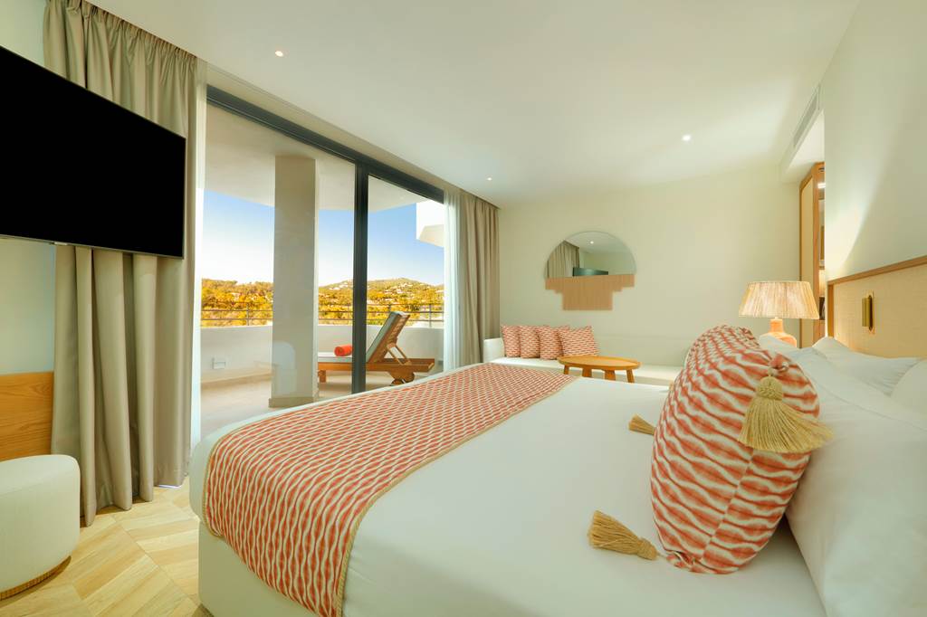 The Ultimate Adults-Only Escape to TRS Ibiza Hotel with Jet2 Holidays from £1,617pp 8 IBZ 83112 TRS Ibiza Hotel 0823 01 Louise and Scott at Hays Travel
