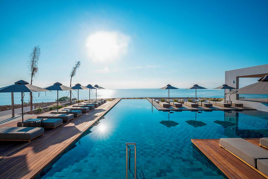 Jet2 Holidays Beautiful KOIA All Suite Wellbeing Resort Agios Fokas, Kos from £1,207 20 KGS 84325 KOIA All Suite Wellbeing Resort 0623 03 1 Louise and Scott at Hays Travel