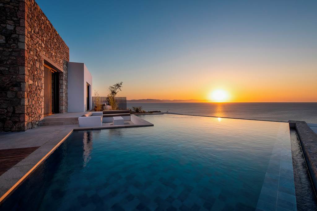 Jet2 Holidays Beautiful KOIA All Suite Wellbeing Resort Agios Fokas, Kos from £1,207 19 KGS 84325 KOIA All Suite Wellbeing Resort 1123 34 Louise and Scott at Hays Travel