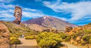 Louise and Scott's Guide to wonderful Tenerife 2025 6 download 1 1 Louise and Scott at Hays Travel
