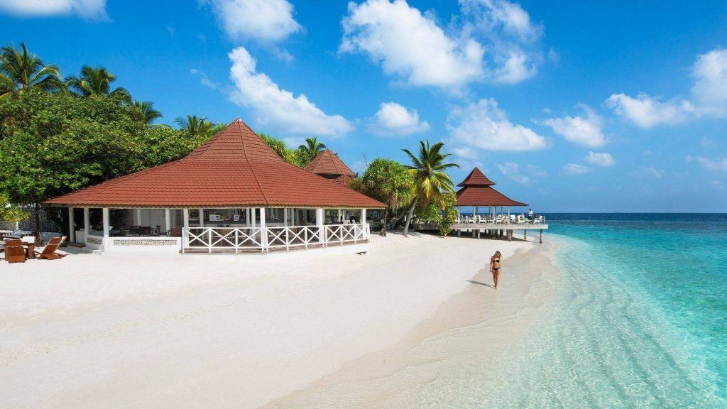 All Inclusive Maldives Escape at Diamonds Thudufushi – Where Barefoot Luxury Meets Unforgettable Adventure from £2699pp 4 494117603 709251655160193 7860263539477799708 n Louise and Scott at Hays Travel
