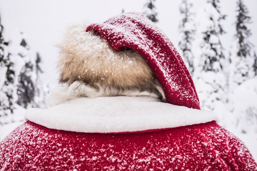 Amazing True Lapland 2026 – Now on Sale! 12 494731876 10171695124090293 4069037645083365246 n Louise and Scott at Hays Travel