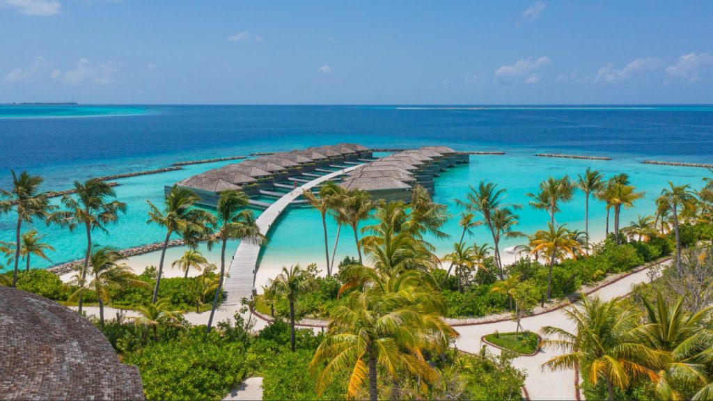 Kagi Maldives 5* Spa Resort – Overwater Villa with Private Pool & FREE Full Board Upgrade from £2,949pp 12 495297039 711775468241145 3926113735713538542 n Louise and Scott at Hays Travel