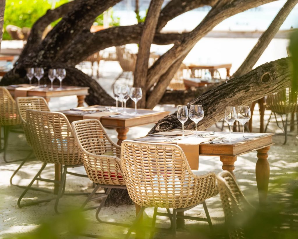 Constance Moofushi From £3089pp Luxury Travel Redefined - Your Unforgettable Maldives Adventure 5 501046979 2530276767317463 8845245335918240025 n Louise and Scott at Hays Travel