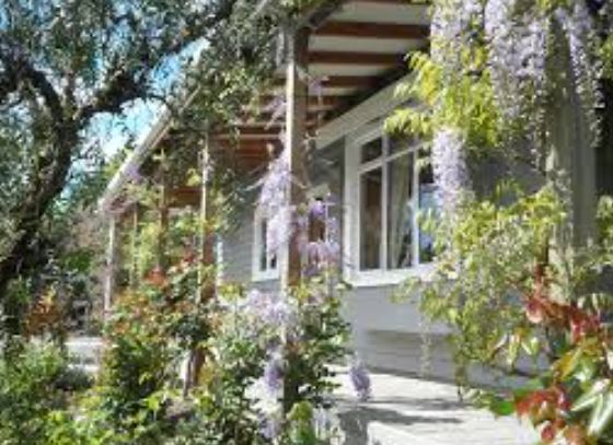 Luxury Wine Holidays with Louise and Scott from £4926pp 2 Wine Holiday