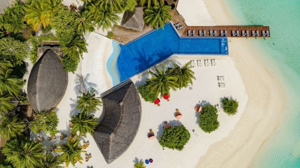 Ultimate Family Kuramathi Maldives Escape – May half Term from £8225 per family 11 506626519 708389938579698 3135590325002459850 n Louise and Scott at Hays Travel