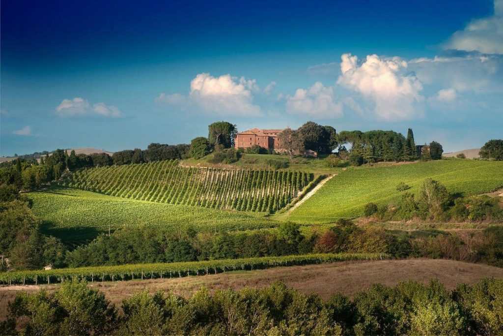 Tuscany & Rome Wine Discovery – Your Ultimate Italian Wine Tasting Adventure from £1589pp 2 506980397 10164997943704688 5031535509445152982 n 1 Louise and Scott at Hays Travel