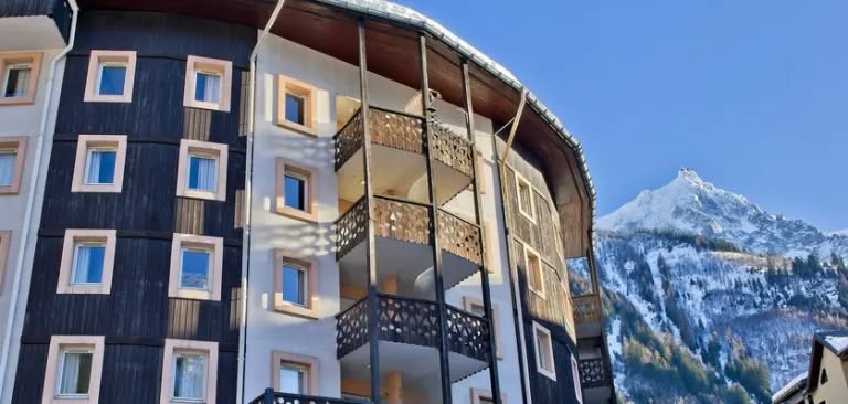 Wonderful Chamonix Ski Holiday from £609pp 4 508252951 122201618960267932 2016879996091925586 n Louise and Scott at Hays Travel