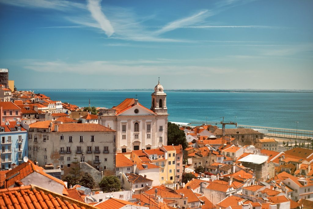 Queen Anne May 2027 to January 2028 Now on Sale! ⚓ 8 508346567 1231834938732226 2392434390828184789 n Louise and Scott at Hays Travel