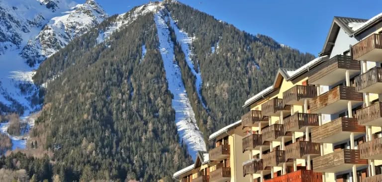 Wonderful Chamonix Ski Holiday from £609pp 5 508655269 122201618966267932 1834994207637639735 n Louise and Scott at Hays Travel