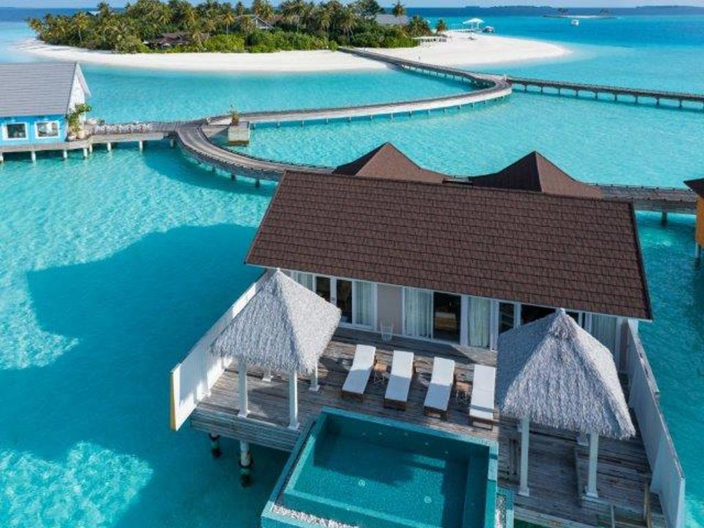 Luxury Travel Escapes: Bespoke Holidays Reimagined! The Standard Huruvalhi Maldives from £2869pp 4 509372452 569634516224179 4531874351314641040 n Louise and Scott at Hays Travel