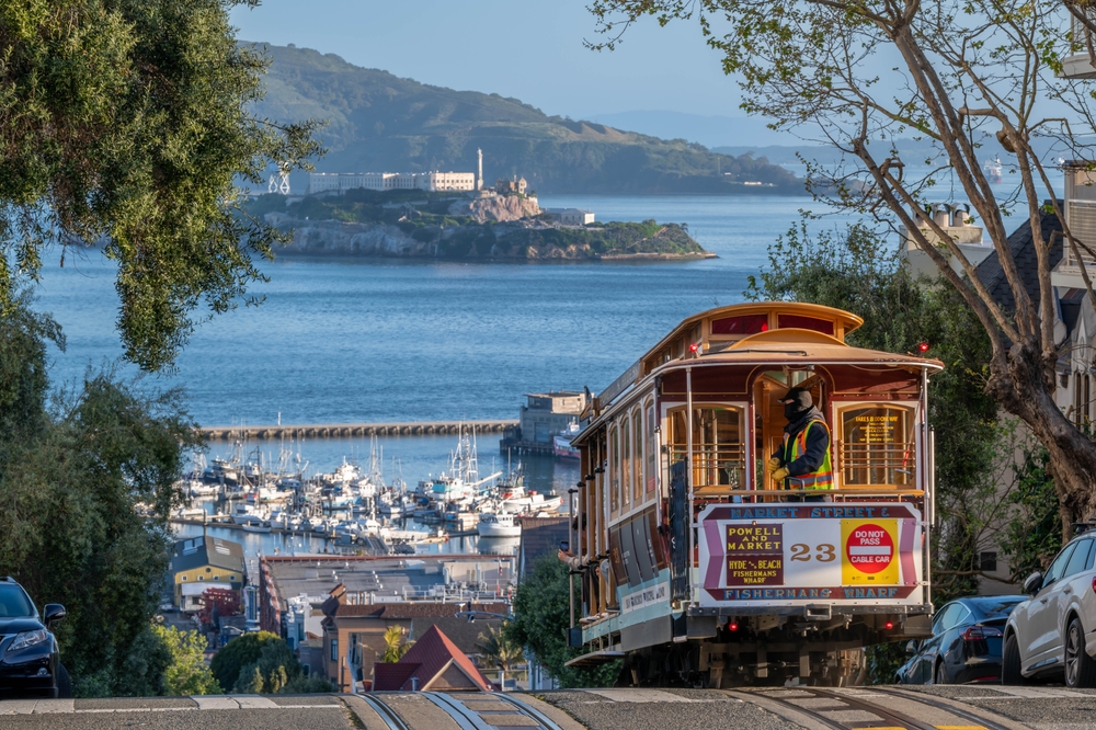 Discover the amazing USA Golden Triangle Adventure From £1096pp 5 514338125 1149638617200370 7514502886583060577 n Louise and Scott at Hays Travel