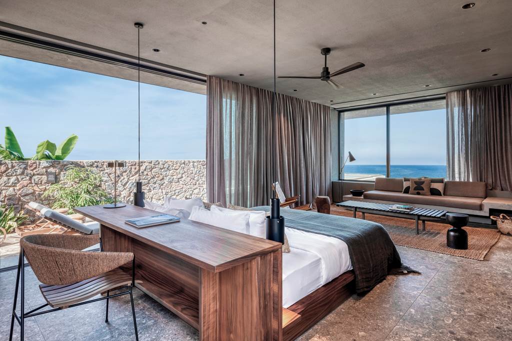 Luxury Crete Escape at Domes Zeen Chania Resort from £1617pp 16 CHQ 81715 Domes Zeen 0120 09 Louise and Scott at Hays Travel