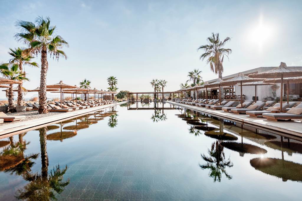 Luxury Crete Escape at Domes Zeen Chania Resort from £1617pp 1 CHQ 81715 Domes Zeen 1219 01 2 Louise and Scott at Hays Travel