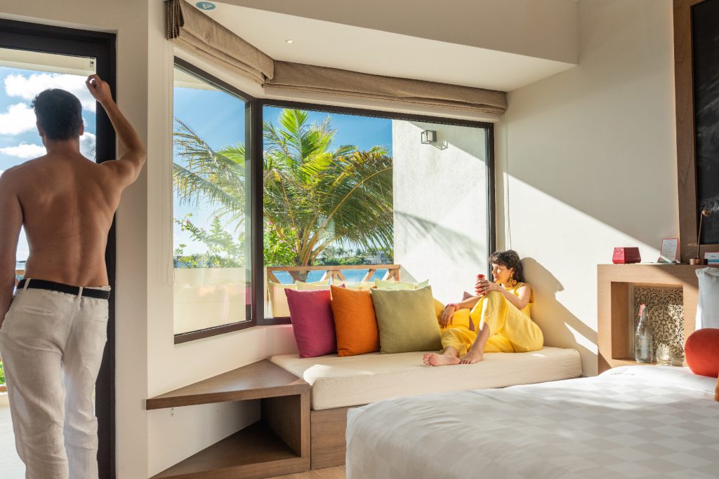 Ultimate Triple Centre Escape: Dubai, Sri Lanka & Maldives from £3,349 per person 9 DSC06133 Louise and Scott at Hays Travel