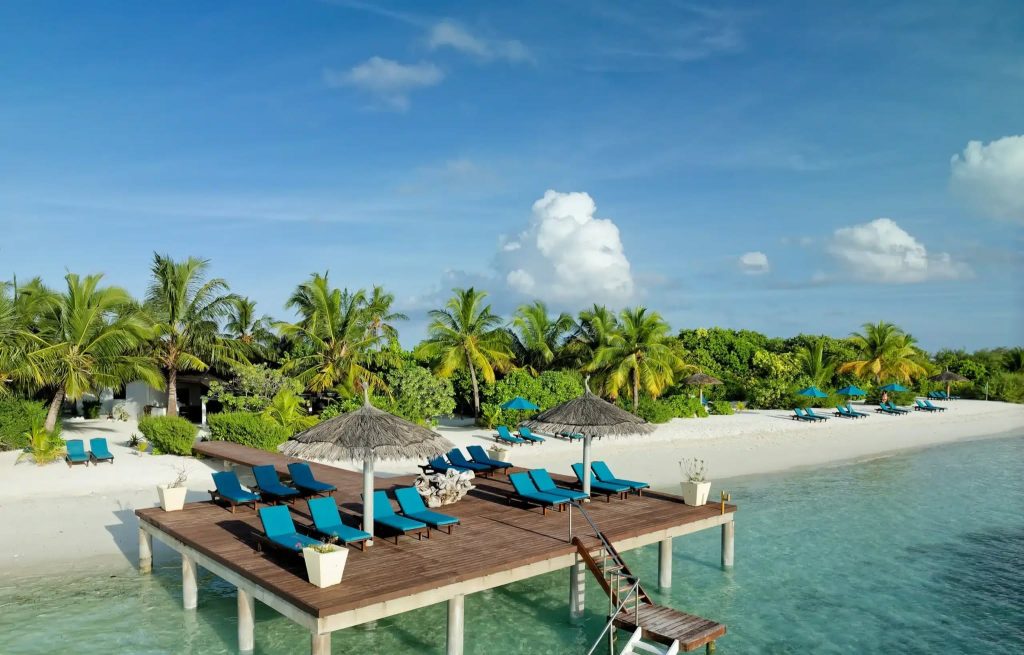 4★ Maldives Escape – All-Inclusive Paradise at Canareef Resort 6 518251063 2570207436657729 2682128376709104722 n Louise and Scott at Hays Travel