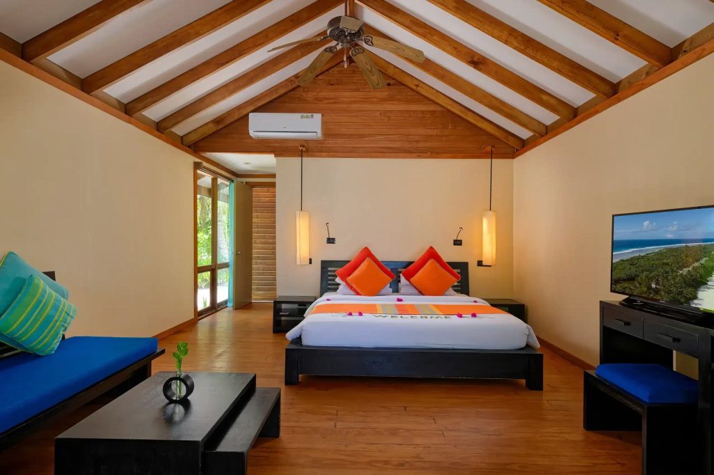 4★ Maldives Escape – All-Inclusive Paradise at Canareef Resort 3 518287760 2570208189990987 8196467326956727397 n Louise and Scott at Hays Travel
