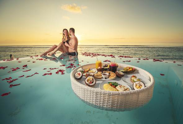 Amazing Siyam Olhuveli Maldives Half Term Family Deal – 7 Nights from £5,196 Total! 8 518365565 10165196558079688 5235985905386864420 n Louise and Scott at Hays Travel