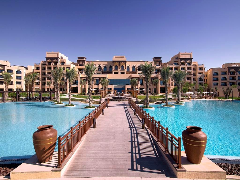 5* Saadiyat Island this September from £1329pp with FREE Half Board Upgrade 6 518638911 610434688760824 3968884358335903718 n 1 Louise and Scott at Hays Travel