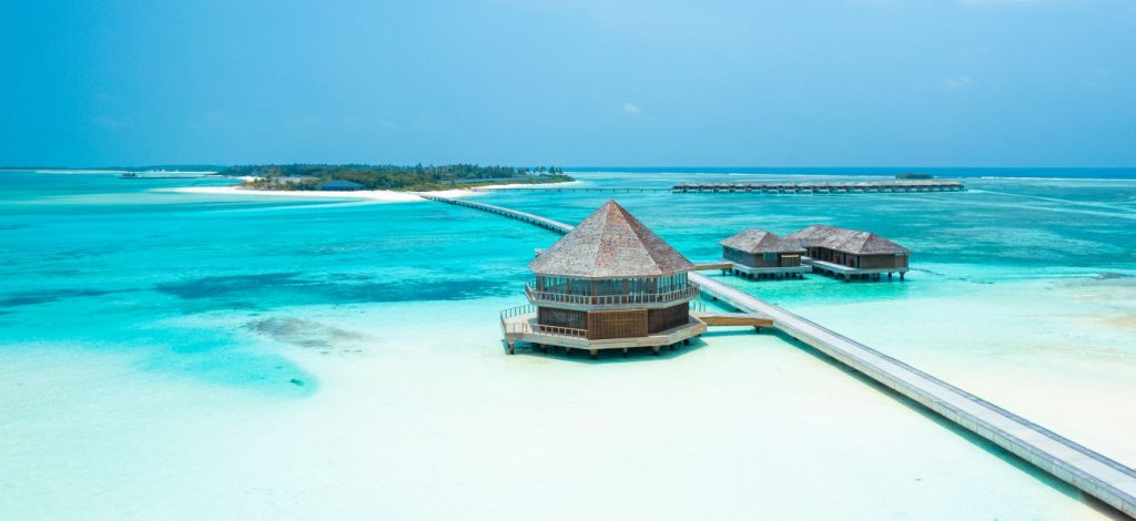 JawakaraIslands Aerial 5 Copy Louise and Scott at Hays Travel
