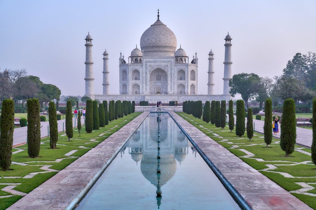Amazing North & South India Highlights: 14 Nights of Culture, Palaces & Backwaters 4 f015832e1ae3219276a691a271fc1259 Louise and Scott at Hays Travel