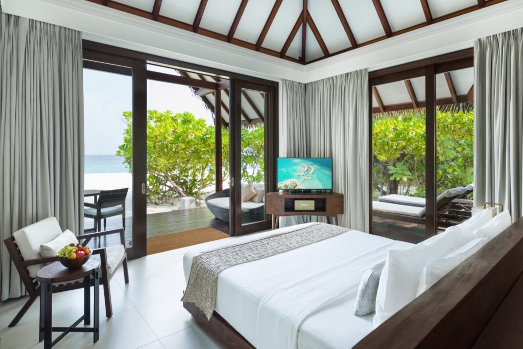 Amazing 40% off Heritance Aarah Maldives Holiday from £5199pp 6 527009295 1148564023971844 3349035642145303165 n 1 Louise and Scott at Hays Travel