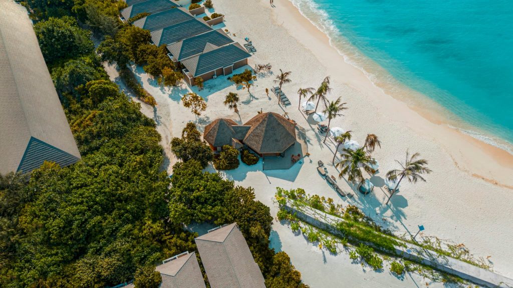 Luxury Maldives 5 Star– Free Room Upgrade & Seaplane Transfers from £2559pp 7 527045924 2588214474857025 5640068427799086598 n Louise and Scott at Hays Travel