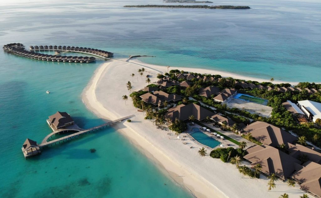 Luxury Maldives 5 Star– Free Room Upgrade & Seaplane Transfers from £2559pp 2 527583952 2588214274857045 5271182230989383598 n 1 Louise and Scott at Hays Travel