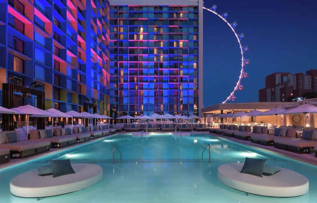 Amazing US Multi Centre: San Francisco, Los Angeles & Las Vegas – 9 Nights from £899pp 10 527769591 10165357813274688 4355410636083453710 n Louise and Scott at Hays Travel
