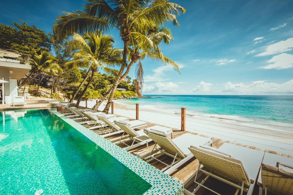 Save 30% on this Seychelles Two Island Combination! 2 536492177 1162453375916242 702604460009789234 n 1 Louise and Scott at Hays Travel