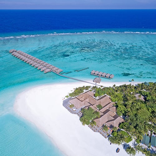 MeeruAerial1 500x500 1 Louise and Scott at Hays Travel